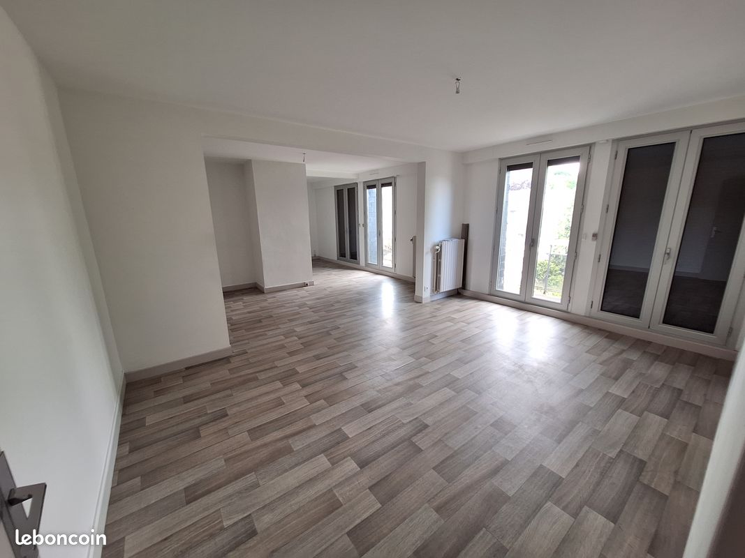 Appartement 4 pièces 115 m² · à Guéret · 115 m² · 850 €/mois