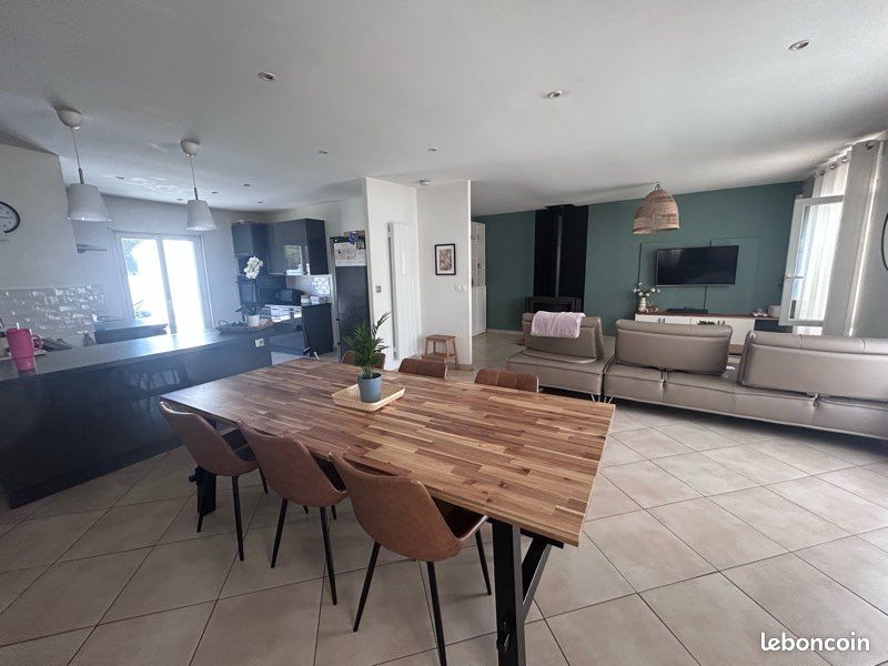 Maison 6 pièces 150 m² · à La Chapelle-la-Reine · 150 m² · 350 000 €