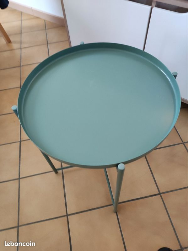 Petite table metallique (image 2)