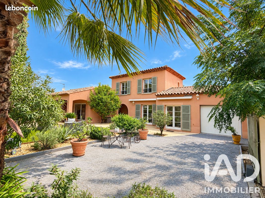Maison 5 pièces 118 m² · à Sanary-sur-Mer · 118 m² · 900 000 €