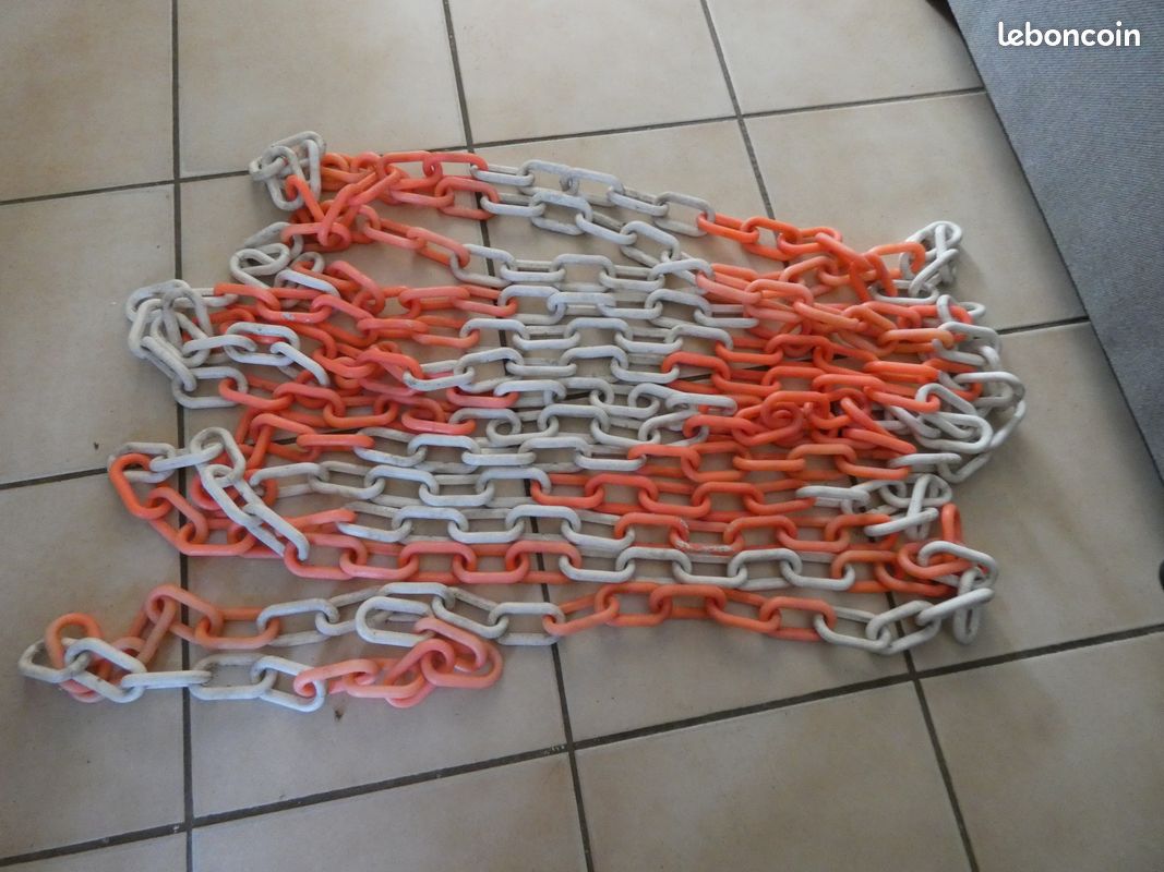 Grande chaîne en plastique (image 1)
