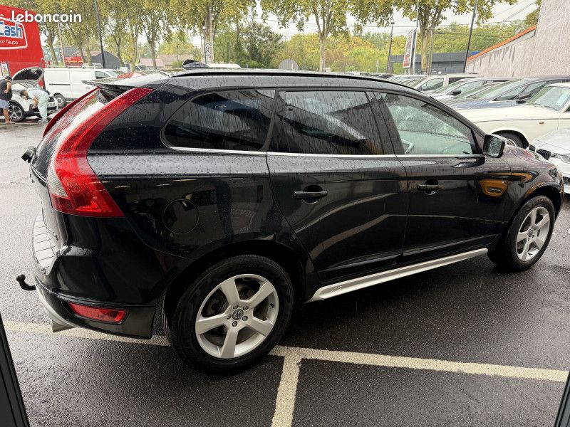 Volvo XC60 D3 163CH DRIVE R-DESIGN (image 4)