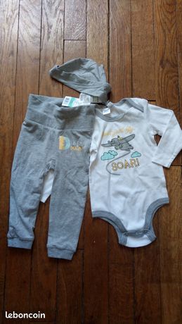 Vetements Bebe D Occasion Et Lot Paris Leboncoin