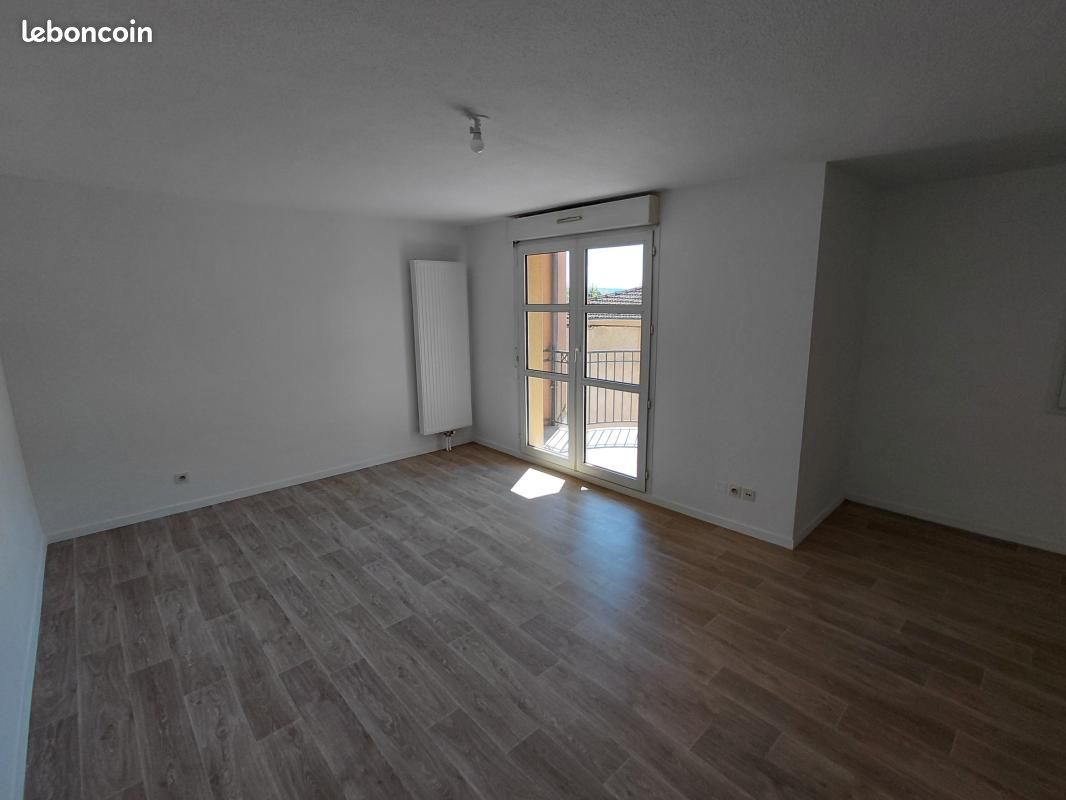 Appartement 3 pièces 65 m² · à Beaurepaire · 65 m² · 601 €/mois