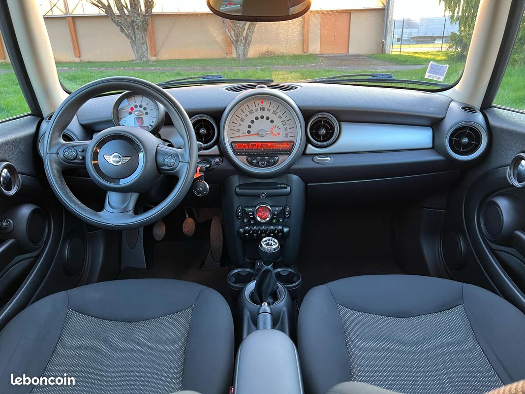 Mini Mini One D 1.6d 90ch (R56) (image 7)