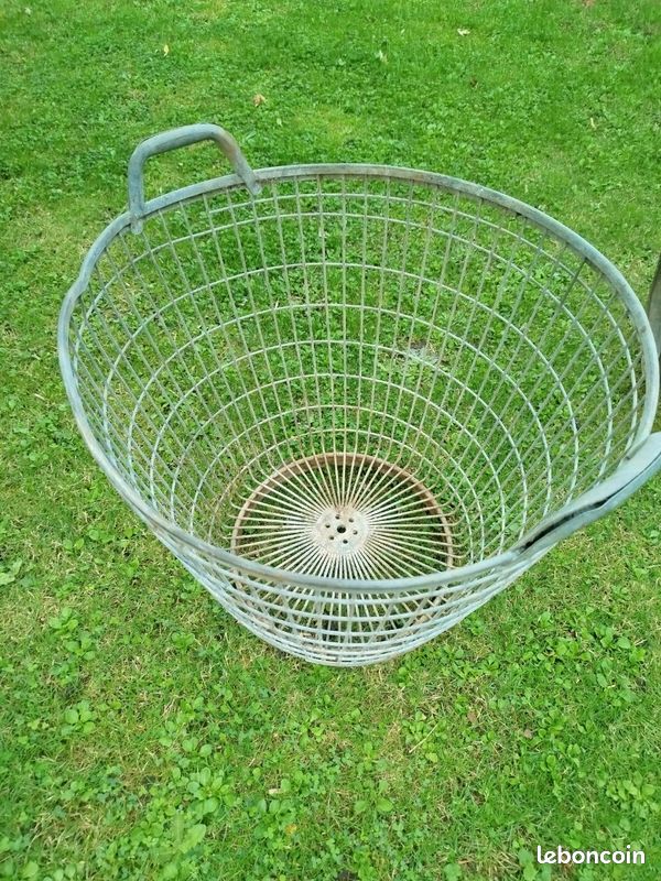 Panier galvanisé ancien (image 2)