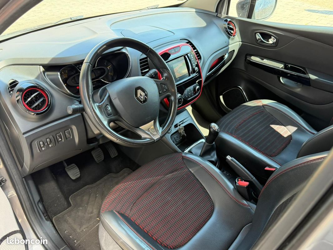 RENAULT CAPTUR TCe 90 Energy SS eco² SL Helly Hansen - REGULATEUR DE VITESSE / RADAR AR/ CAMERA DE RECUL (image 14)