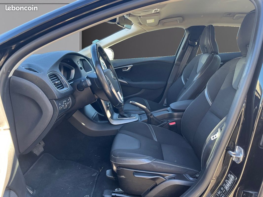 VOLVO V40 BUSINESS CAMERA DE RECUL /D2 120 Momentum Business Geartronic A (image 9)