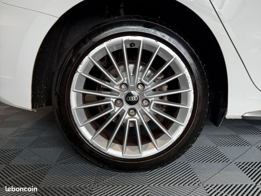AUDI A3 SPORTBACK 35 TFSI 150ch / VIRTUAL COCKPIT / FACELIFT (image 32)
