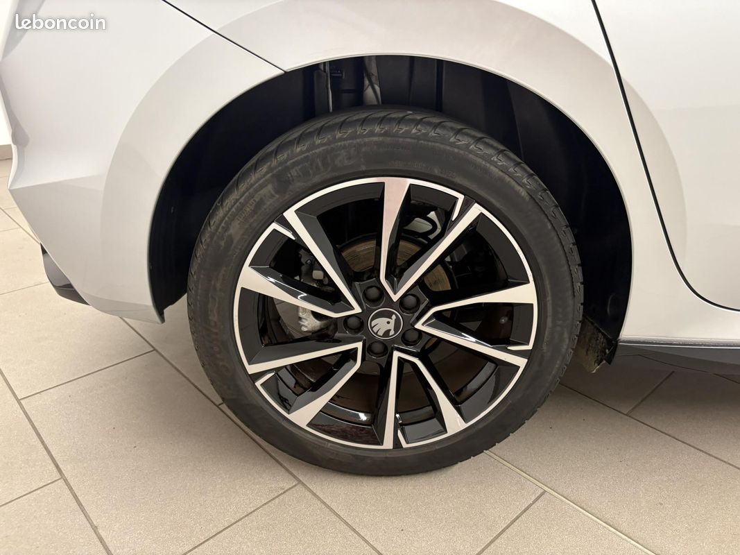 SKODA Fabia 1.0 TSI 116 ch EVO 2 DSG7 Monte-Carlo (image 12)