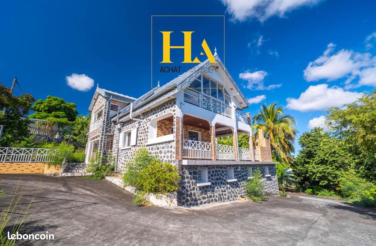 Maison 6 pièces 230 m² · à La Possession · 230 m² · 690 000 €