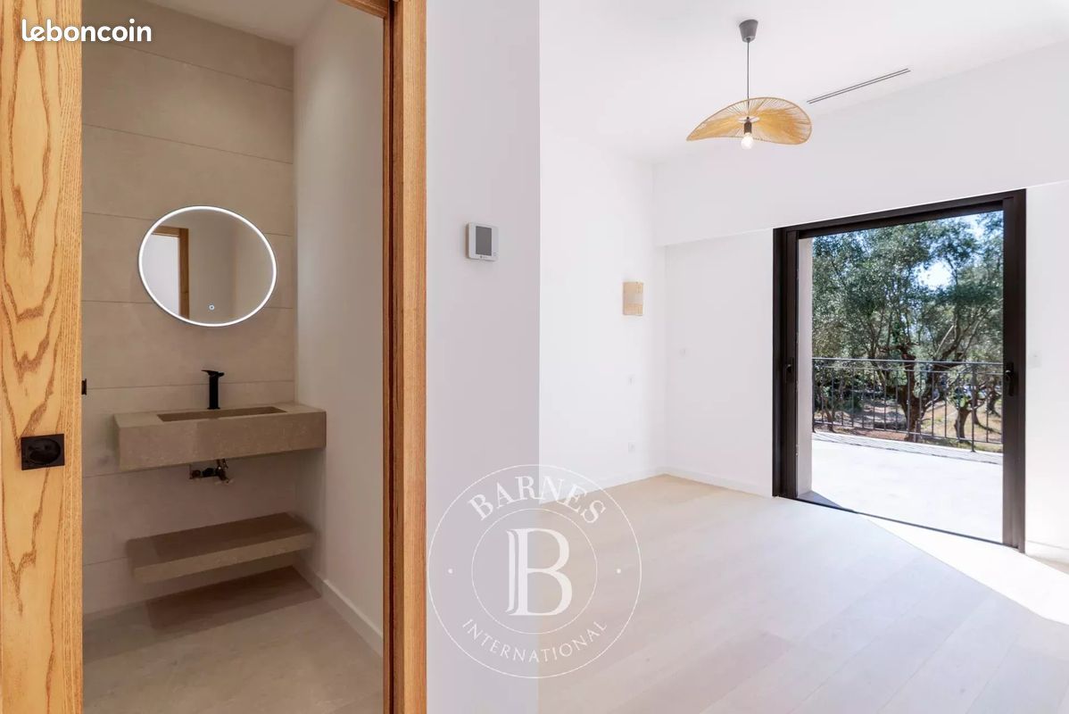 Villa 7 pièces 239 m² (image 8)