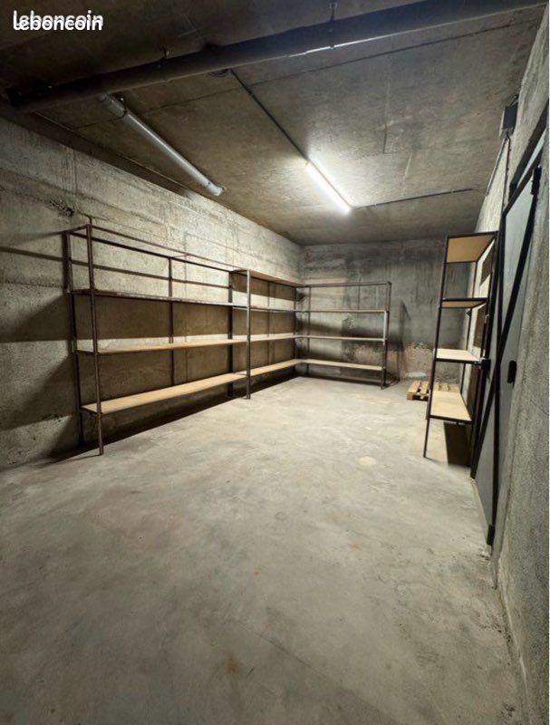 Local commercial 1 pièce 1 m² · à Montbrison · 1 m² · 72 €/mois