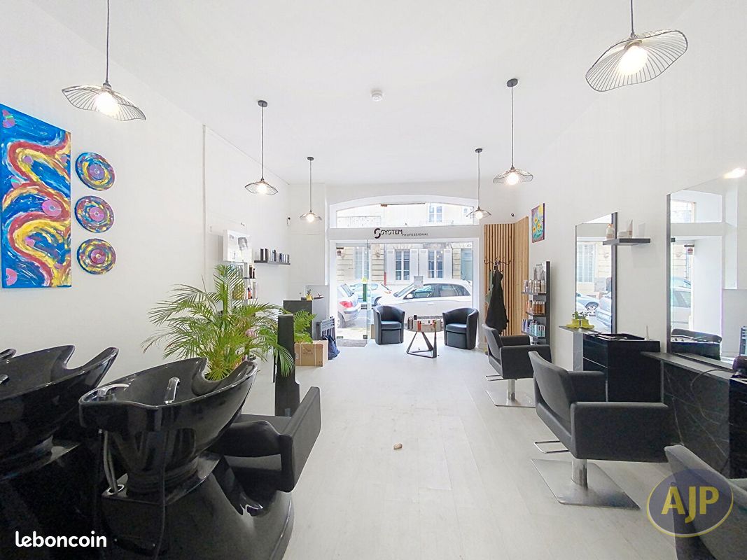 Immeuble 7 pièces 184 m² · à Bordeaux · 184 m² · 508 800 €