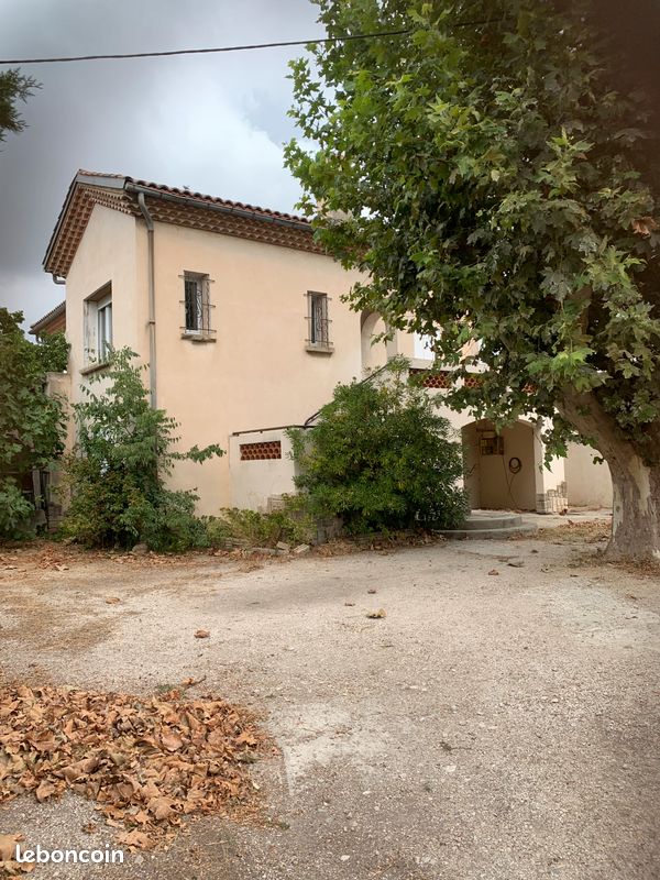 Maison 7 pièces 219 m² · à Berre-l'Étang · 219 m² · 475 000 €