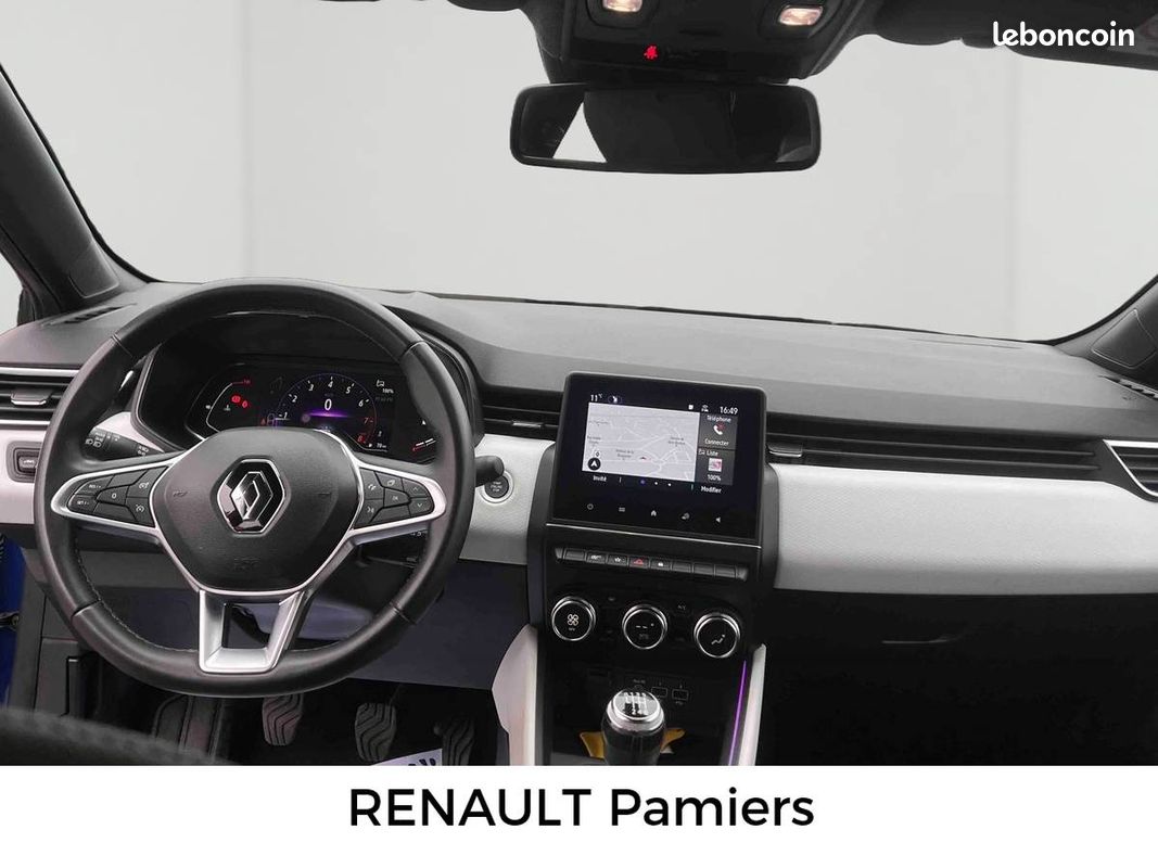 RENAULT Clio TCe 90 Techno (image 6)