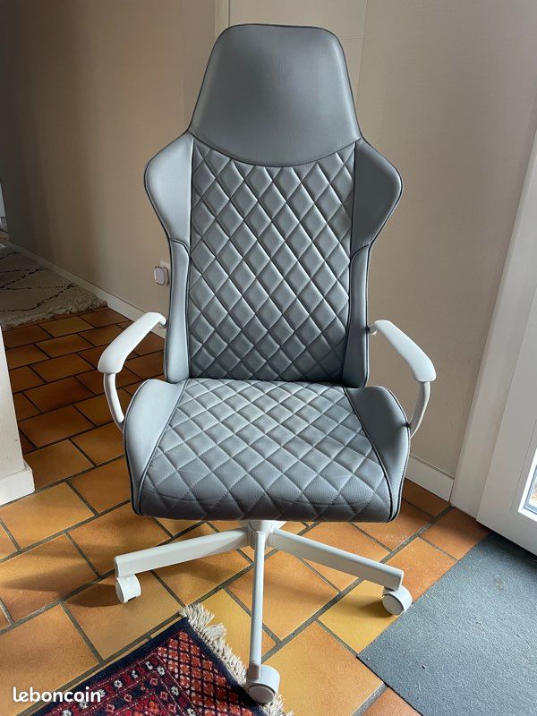 Fauteuil gaming IKEA (image 1)