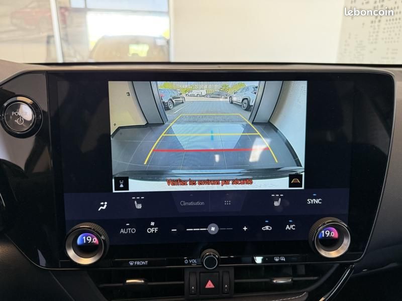 Lexus NX 350h Pack Business 2WD (image 23)