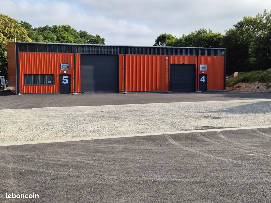 Parking 2 pièces 195 m² · à Cléguer · 195 m² · 249 600 €