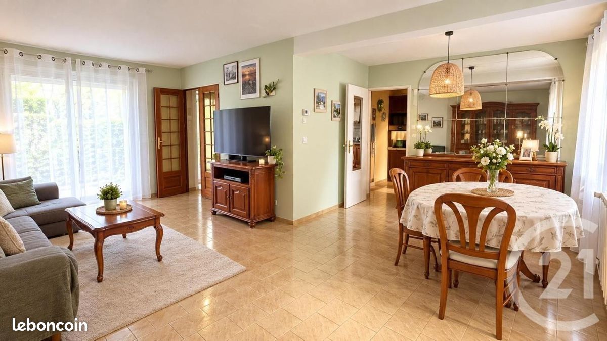 Maison 5 pièces 90 m² · à Claye-Souilly · 90 m² · 322 000 €