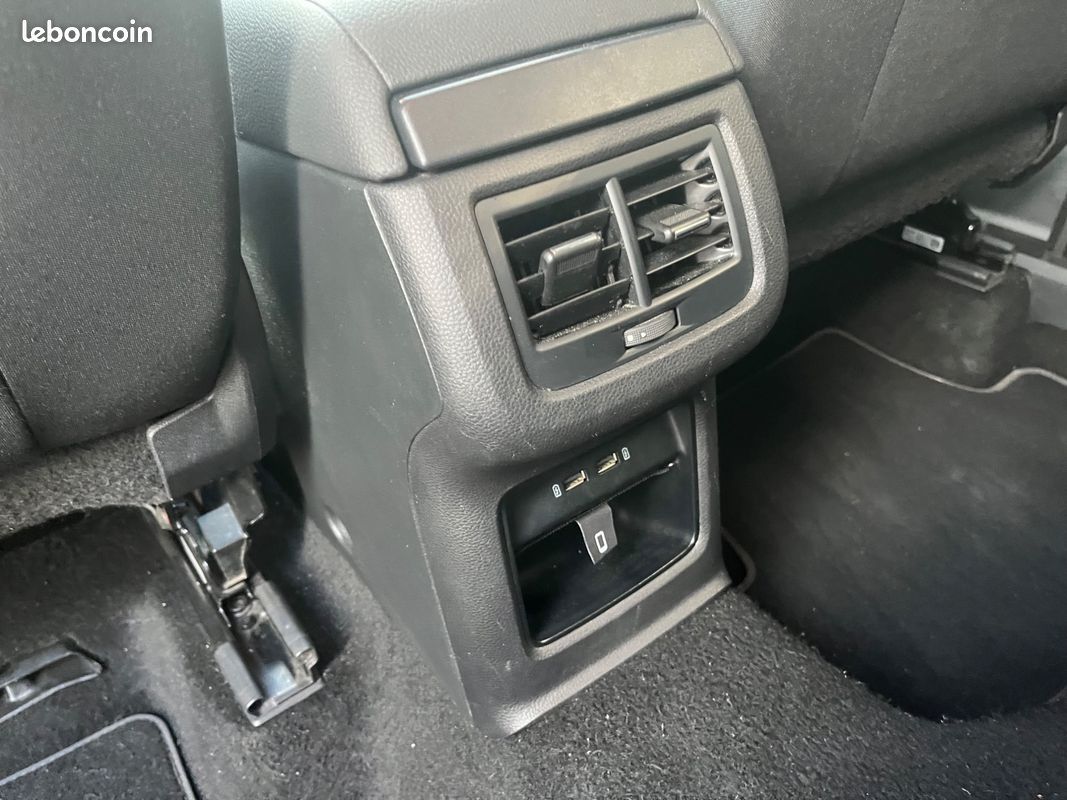 SEAT ATECA 1.5 TSI 150 ACT FR START-STOP CARPLAY RADAR DE RECUL VIRTUAL COCKPIT CLIMATISATIOn (image 41)