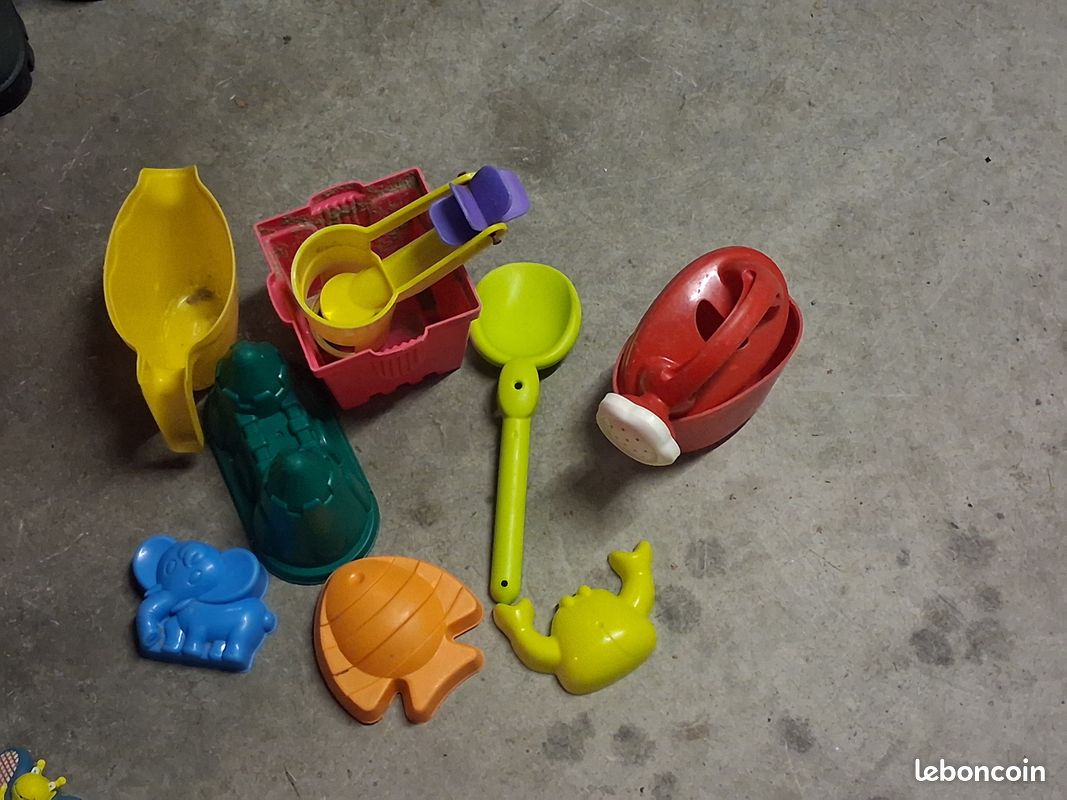 Jeux de plage très bon état_ au choix (image 6)