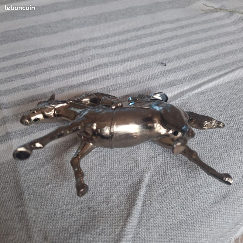 Briquet Décoratif Cheval De Course – Fer 15 Cm, Sulky Et Cavalier, Vintage