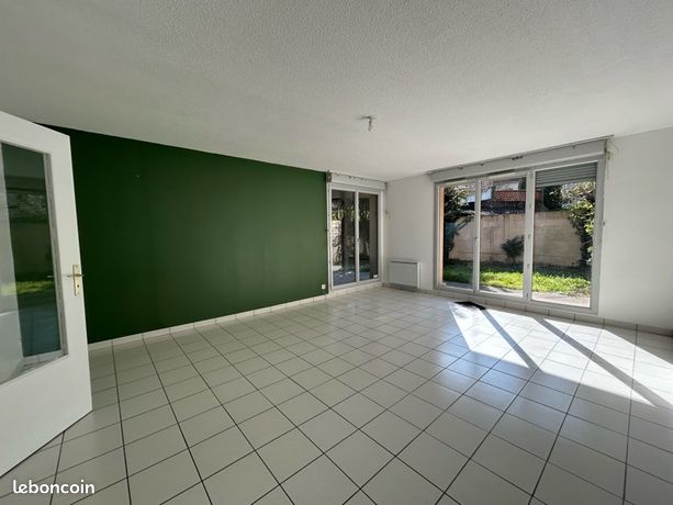 T4 en rez de jardin, minimes / canal — 2
