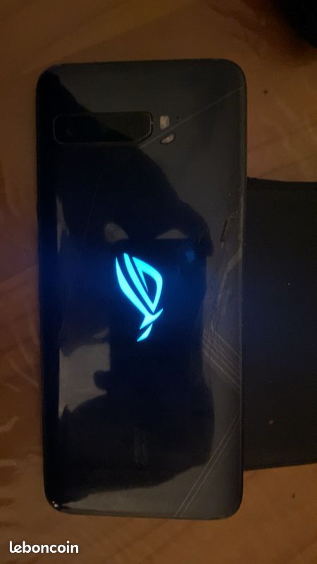 Téléphone asus ROG (image 2)
