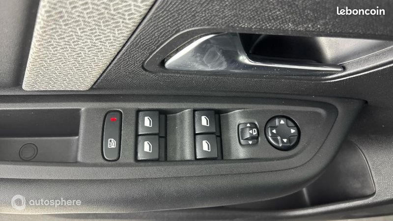 Citroen C4 PureTech 130ch S&S Shine (image 9)