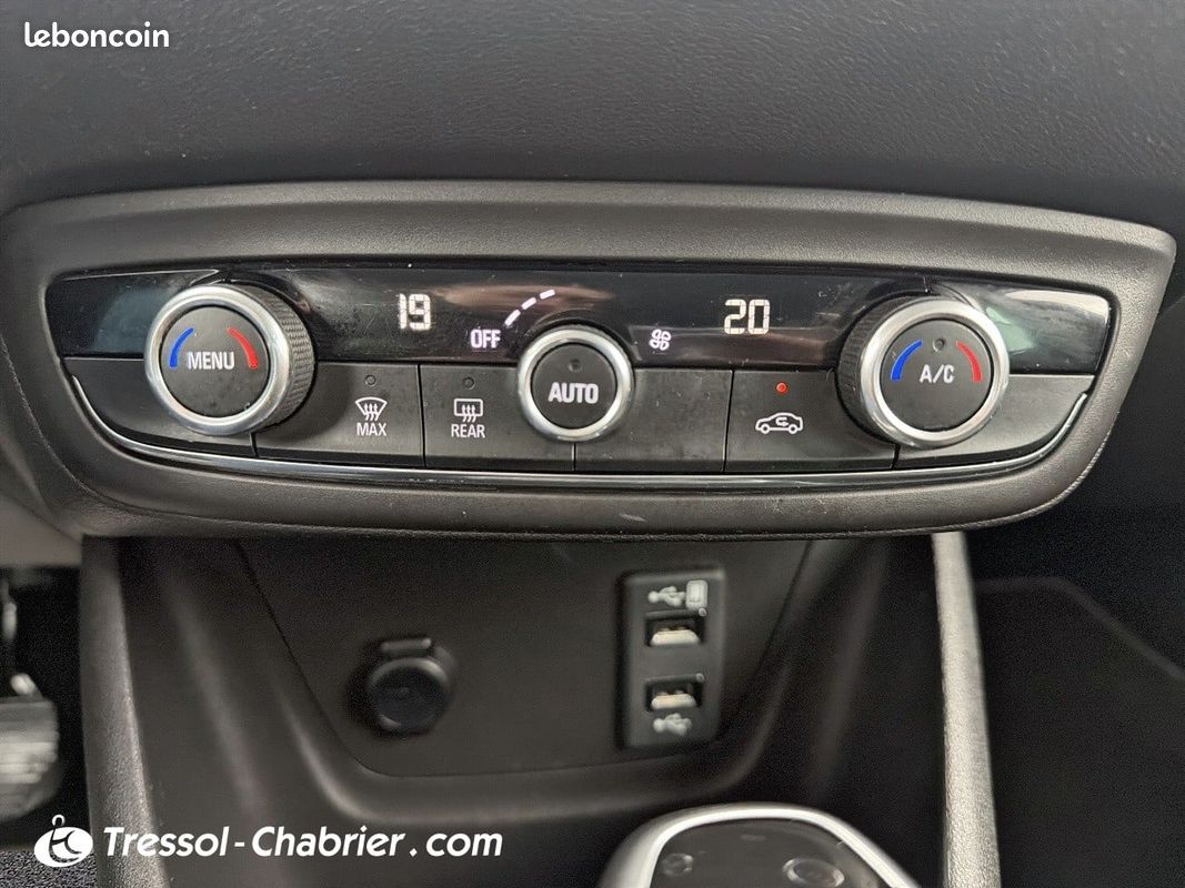 OPEL Crossland X 1.2 Turbo 130 ch BVA6 Design 120 ans (image 20)