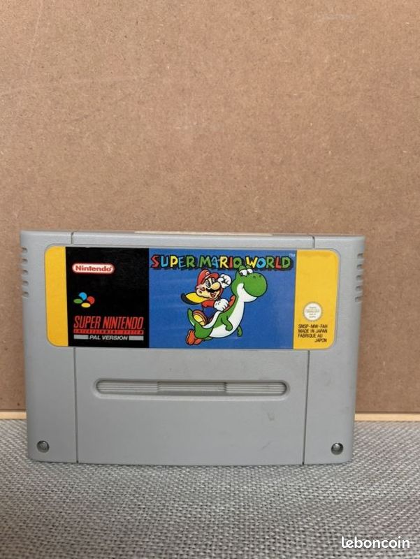 Super Mario World (Super Nintendo SNES) 1992 PAL FAH (image 1)