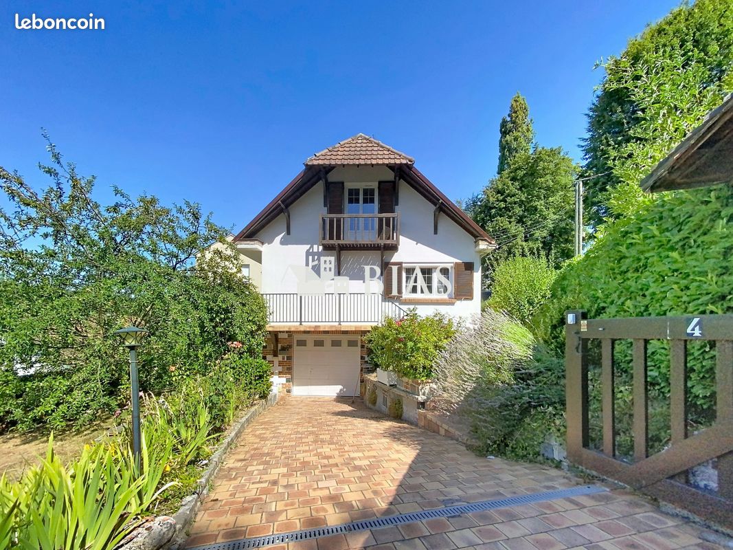 Maison 5 pièces 121 m² · à Barentin · 121 m² · 219 000 €