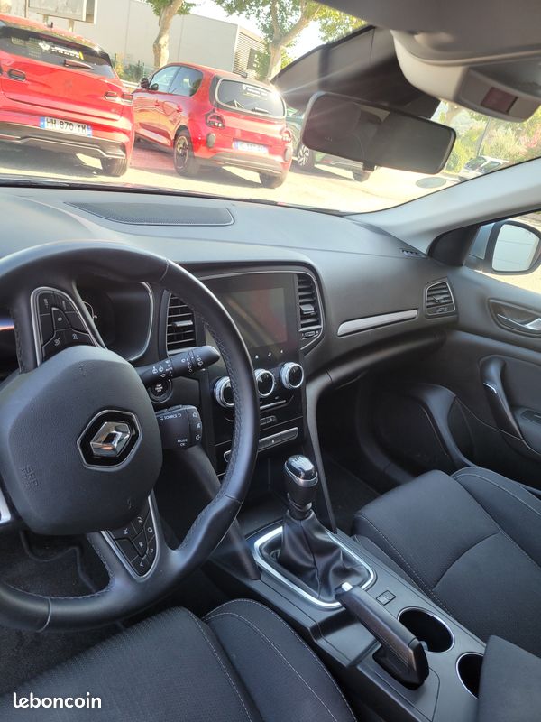 Megane 4 business blue dci 115 / diesel / promo (image 4)