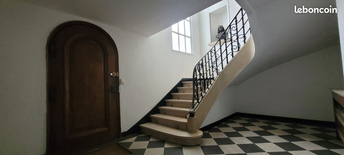 Maison 5 pièces 196 m² · à Armentières · 196 m² · 1 200 €/mois