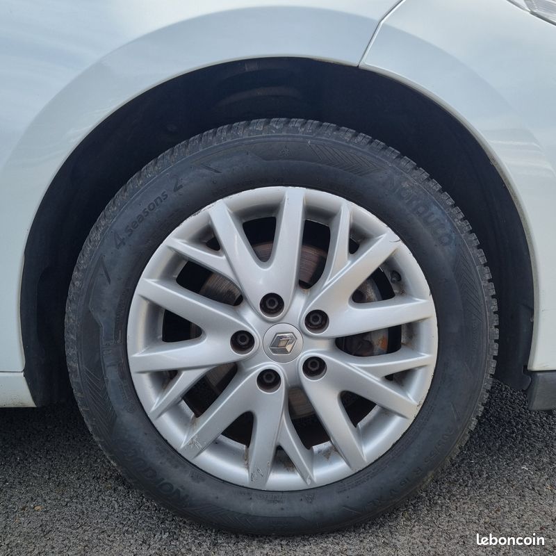 Renault Megane 1.5 dci 110ch business eco2 boite auto (image 9)