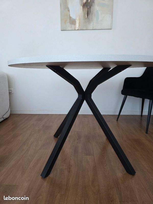 Table a manger (image 1)