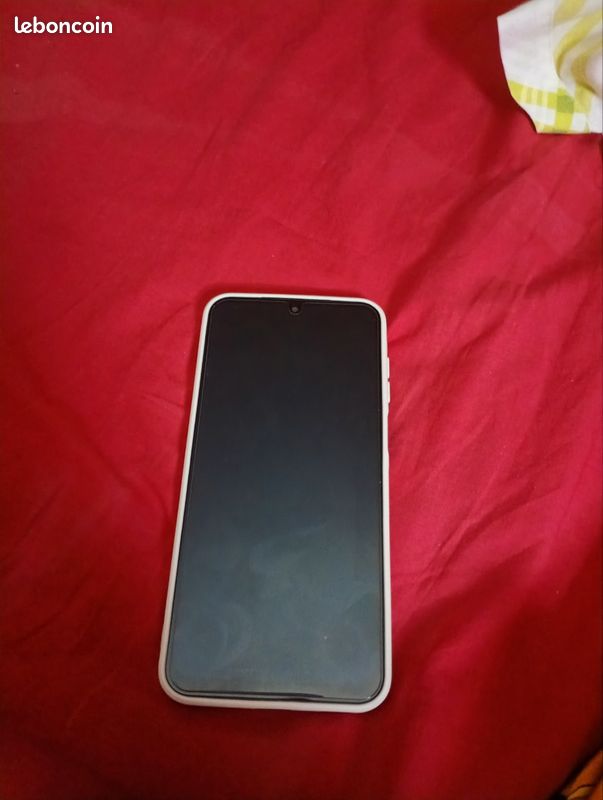 Téléphone portable Samsung Galaxy A17 tou neuf (image 1)