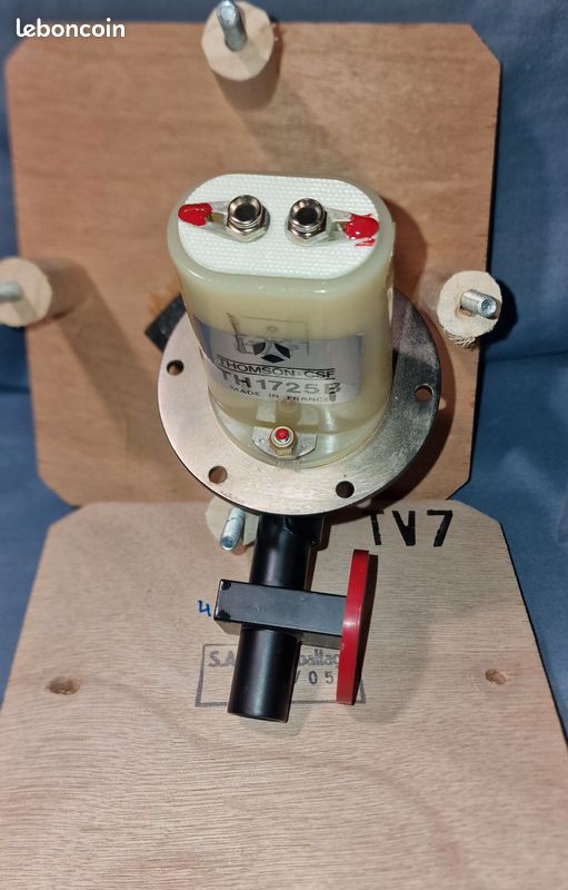 Tube électronique magnetron Thomson CSF (image 3)