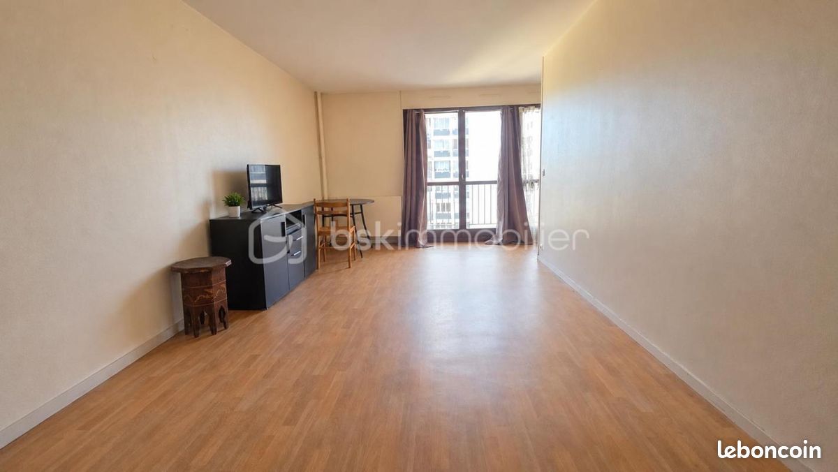 Appartement 2 pièces 49 m² · à Melun · 49 m² · 112 000 €