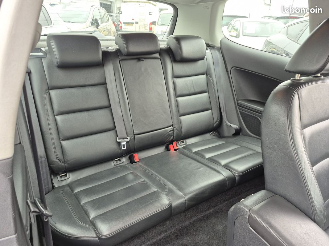 VOLKSWAGEN Golf VI 3 Portes 1.4L TSI 16V DSG7 122 cv HIGHLINE 2010 (image 3)