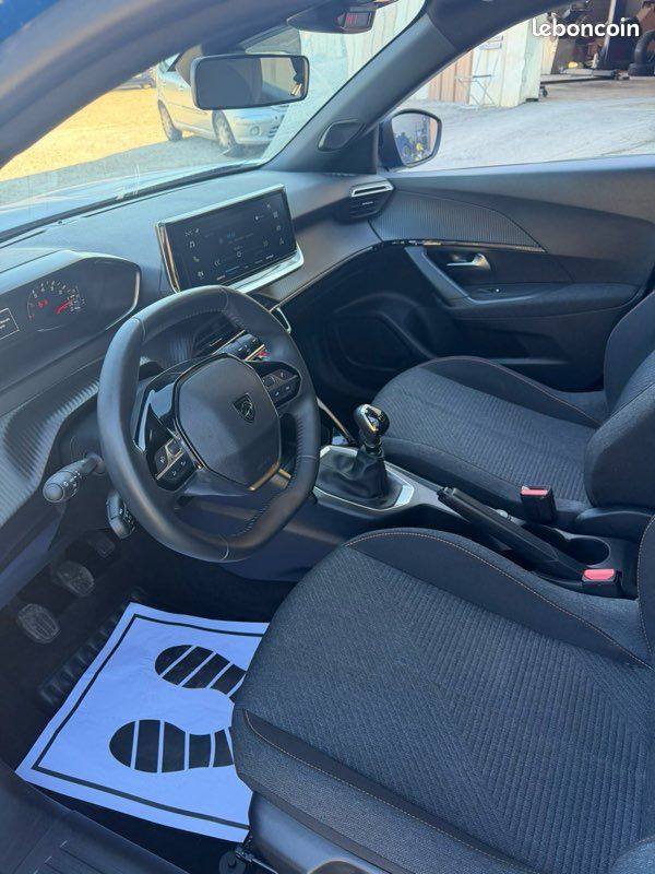 Peugeot 2008 II 1.2 100 Garantie 1ère Main - Clim Auto - CarPlay (image 6)