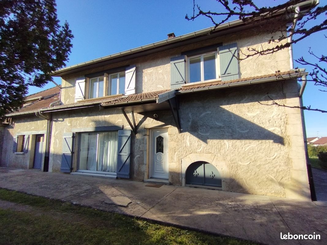Maison 7 pièces 238 m² · à Châtenois · 238 m² · 329 000 €