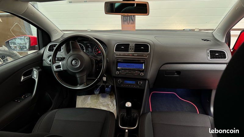 Volkswagen polo 1.4 FSI TBE FAIBLE KM (image 4)