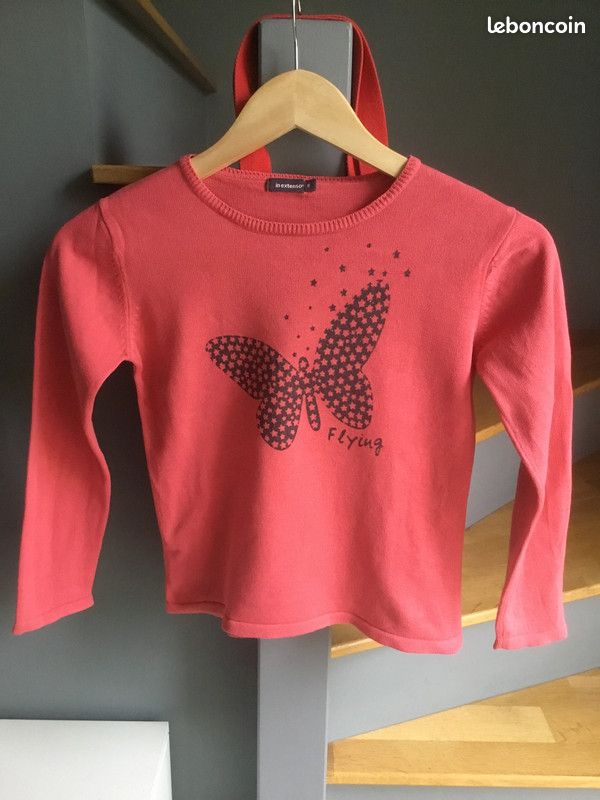 Pull fille en 8 ans (image 1)