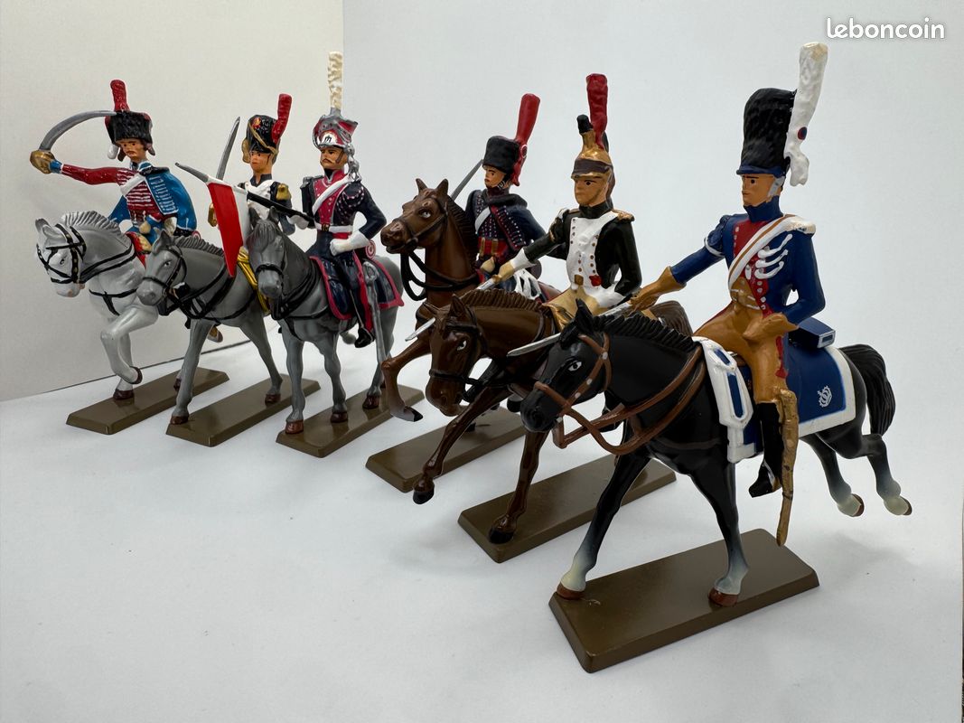 Figurine Starlux 1/32 En Plomb Peint - Cavalier Gendarme D'Élite Garde Napoléon - Premier Empire - Occasion TB