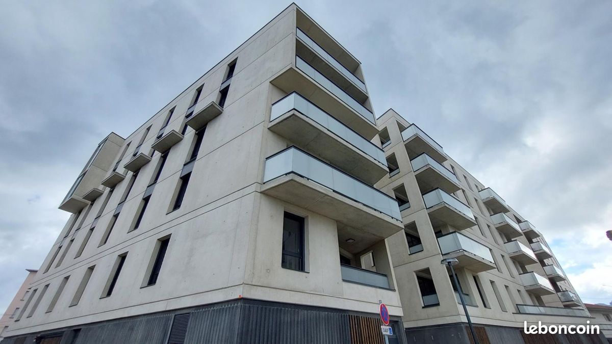 Appartement 4 pièces 87 m² · à Eybens · 87 m² · 1 068 €/mois