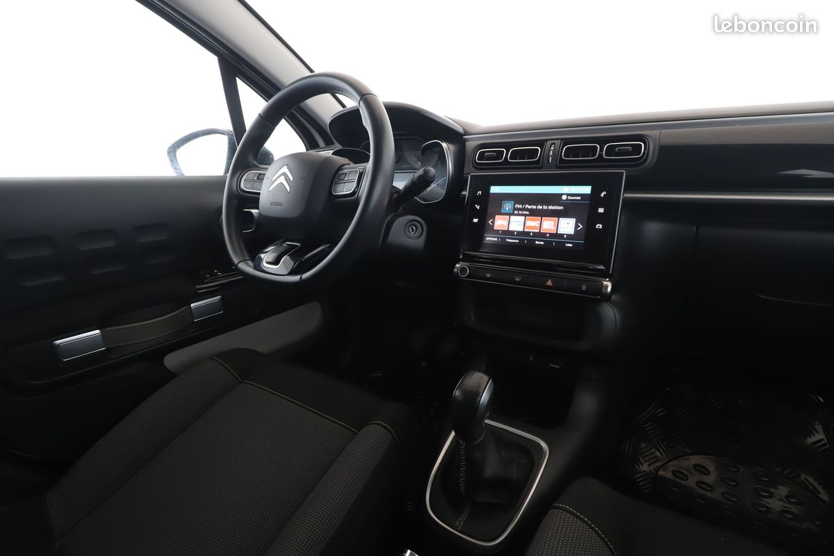 Citroen C3 1.2 PureTech Shine 82 ch (image 7)
