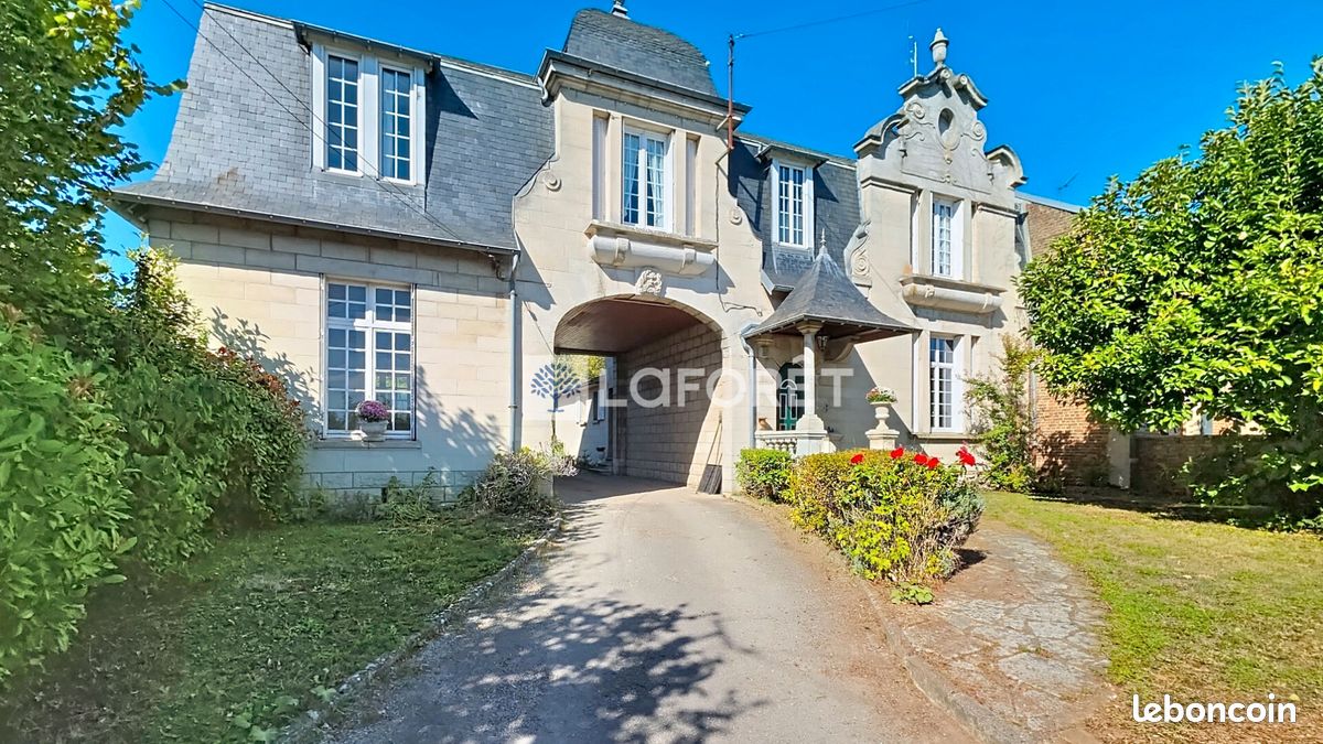 Maison 6 pièces 235 m² · à Chauny · 235 m² · 325 000 €