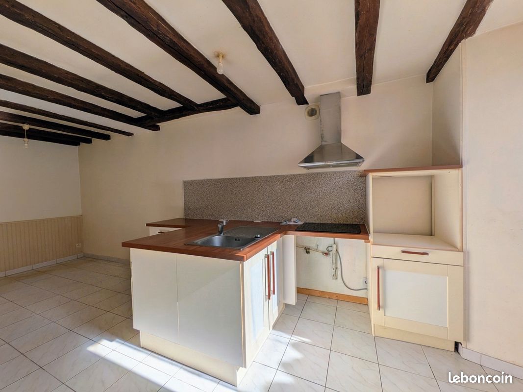 Maison 3 pièces 65 m² · à Nueil-les-Aubiers · 65 m² · 87 000 €